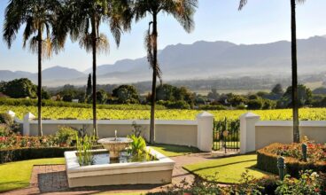 ADD PAARL TO YOUR LOCAL TRAVEL BUCKET LIST THIS SUMMER